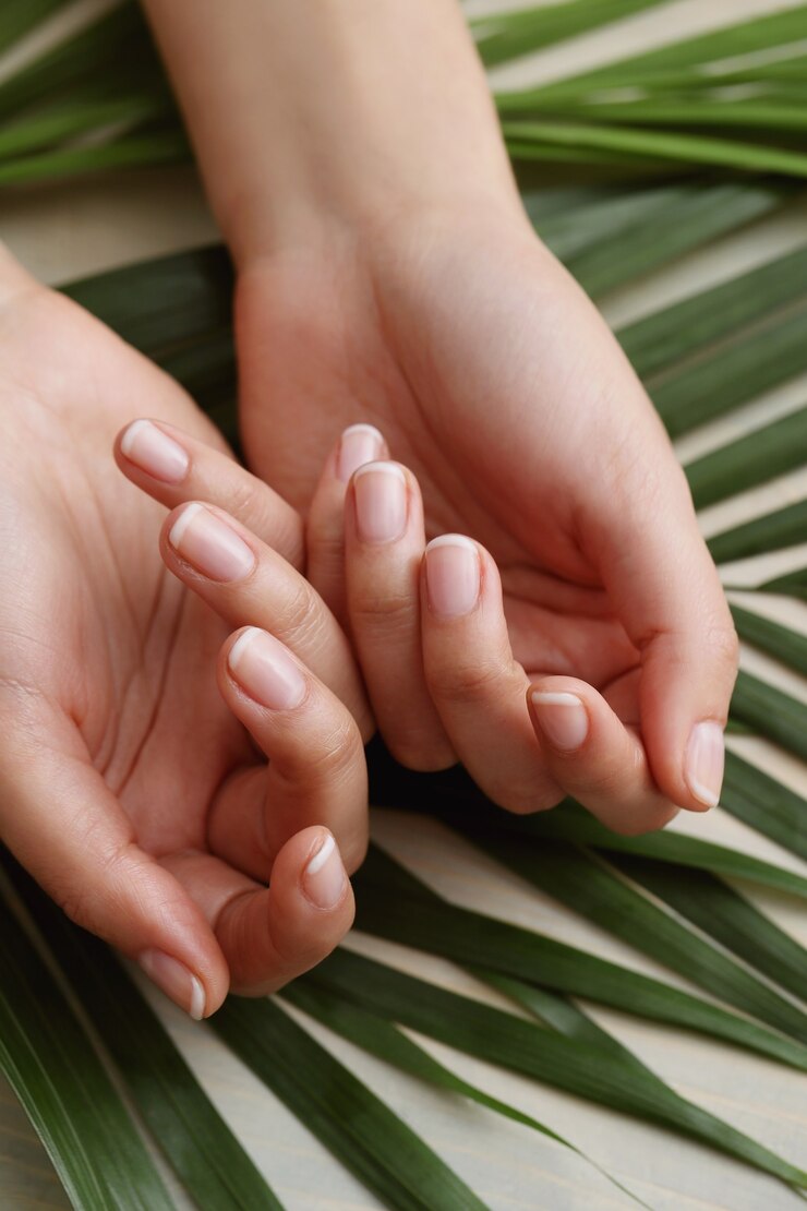 Clean natural manicure service